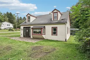 1703 Clayben Dr, Akron, OH 44312 - Photo 2