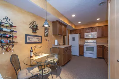 768 Kirkwall Drive #BLDG 42-G, Akron, OH 44321 - Photo 4