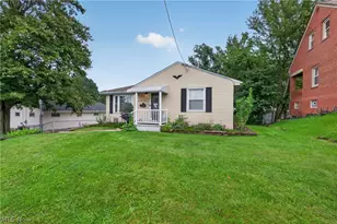 757 St Clair Ave, Barberton, OH 44203 - Photo 4