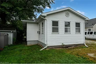 141 26th Street NW, Barberton, OH 44203 - Photo 38