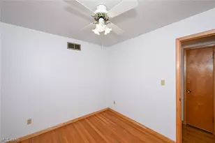 141 26th St NW, Barberton, OH 44203 - Photo 16