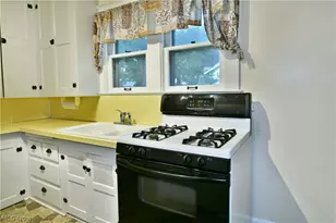 351 Marmion Ave, Youngstown, OH 44507 - Photo 14