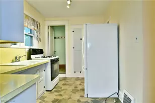 351 Marmion Ave, Youngstown, OH 44507 - Photo 12