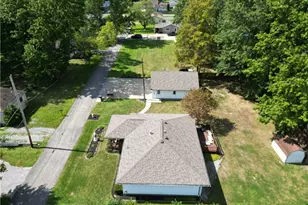 17512 Lundys Ln, Lake Milton, OH 44429 - Photo 6