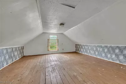 7107 Ivy Avenue, Loveland, OH 44127 - Photo 18