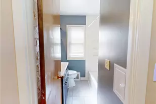390 E 307th St, Willowick, OH 44095 - Photo 18
