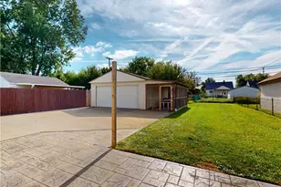390 E 307th St, Willowick, OH 44095 - Photo 44