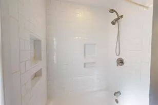 390 E 307th St, Willowick, OH 44095 - Photo 20