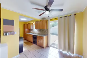 390 E 307th St, Willowick, OH 44095 - Photo 12