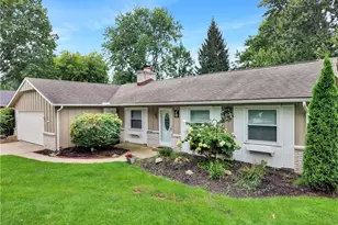 6210 Mills Creek Ln, North Ridgeville, OH 44039 - Photo 2