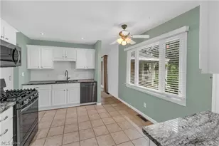 6210 Mills Creek Ln, North Ridgeville, OH 44039 - Photo 12