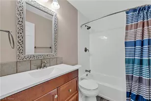 6210 Mills Creek Ln, North Ridgeville, OH 44039 - Photo 24