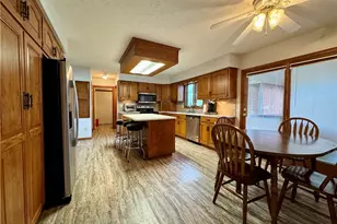 6385 Harbor Dr NW, Canton, OH 44718 - Photo 16