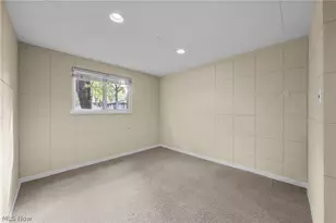645 Mentor Rd, Akron, OH 44303 - Photo 32