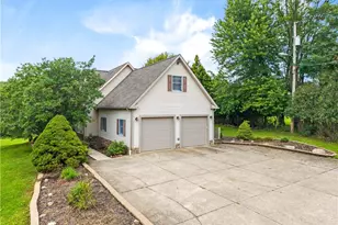 1035 W Liberty St, Medina, OH 44256 - Photo 42