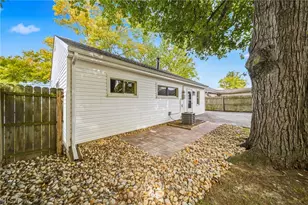 4777 Corduroy Rd, Mentor, OH 44060 - Photo 8