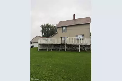 614 Hazlett Avenue NW, Canton, OH 44708 - Photo 2