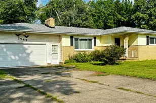 7569 Market Ave N, Canton, OH 44721 - Photo 1