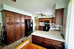 7569 Market Ave N, Canton, OH 44721 - Photo 10