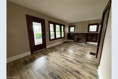 897 Polk Avenue, Akron, OH 44314 - Photo 6