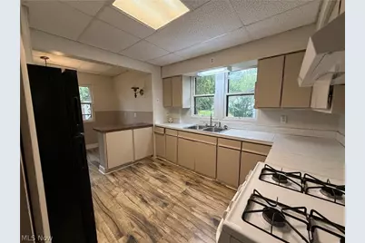 897 Polk Avenue, Akron, OH 44314 - Photo 10