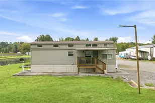 16428 W Akron Canfield Rd, Berlin Center, OH 44401 - Photo 4