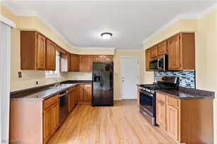 289 Elson Ave, Barberton, OH 44203 - Photo 12