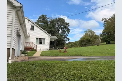 52742 Key Bellaire Road, Bellaire, OH 43906 - Photo 8