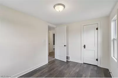 2562 Graham Avenue, Akron, OH 44312 - Photo 26