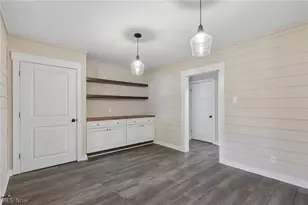 2562 Graham Ave, Akron, OH 44312 - Photo 10