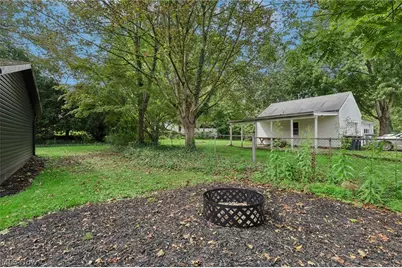 2562 Graham Avenue, Akron, OH 44312 - Photo 32