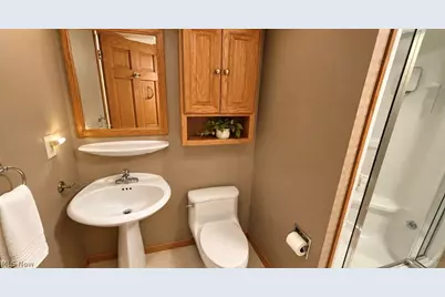 2548 Glenshire Circle, Uniontown, OH 44685 - Photo 30
