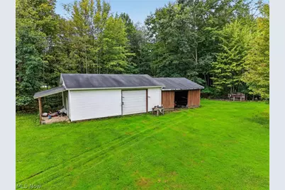 4393 Middle Road, Conneaut, OH 44030 - Photo 4