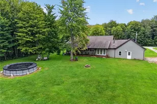 4393 Middle Rd, Conneaut, OH 44030 - Photo 8