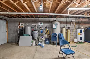 4393 Middle Rd, Conneaut, OH 44030 - Photo 46