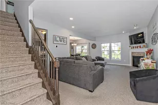 10412 Redbud Dr, Aurora, OH 44202 - Photo 4