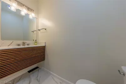 1672 Robinwood Avenue, Oakwood, OH 44107 - Photo 8