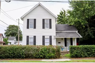 316 Young Avenue NE, Canton, OH 44704 - Photo 1