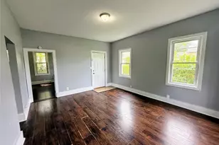 316 Young Ave NE, Canton, OH 44704 - Photo 4