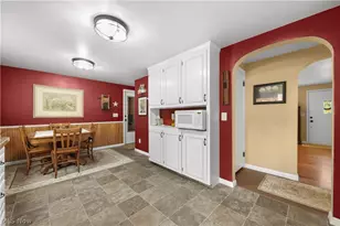 322 W Ohio Ave, Rittman, OH 44270 - Photo 2