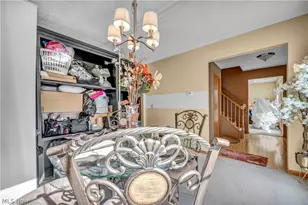 5698 Halwick Dr, Ravenna, OH 44266 - Photo 4
