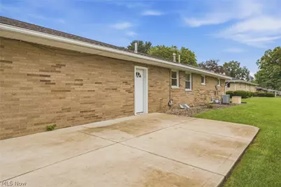 6787 Kirby Avenue NE, Canton, OH 44721 - Photo 34