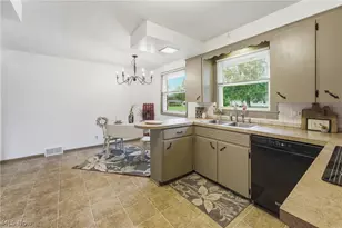 6787 Kirby Ave NE, Canton, OH 44721 - Photo 14