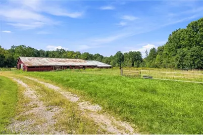17500 E River Road, Columbia Station, OH 44028 - Photo 40