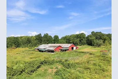 17500 E River Road, Columbia Station, OH 44028 - Photo 44