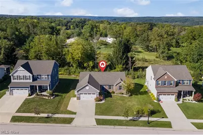 2049 W Woodland Drive, Akron, OH 44313 - Photo 2