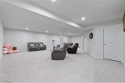 2049 W Woodland Drive, Akron, OH 44313 - Photo 26