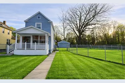 137 Chicago Avenue, Youngstown, OH 44507 - Photo 2