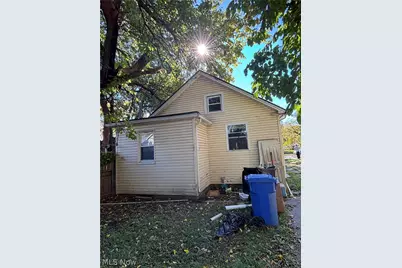 6812 Lawn Avenue, Loveland, OH 44102 - Photo 20
