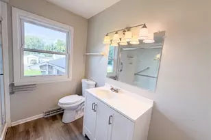 1065 Easton Dr, Akron, OH 44310 - Photo 12